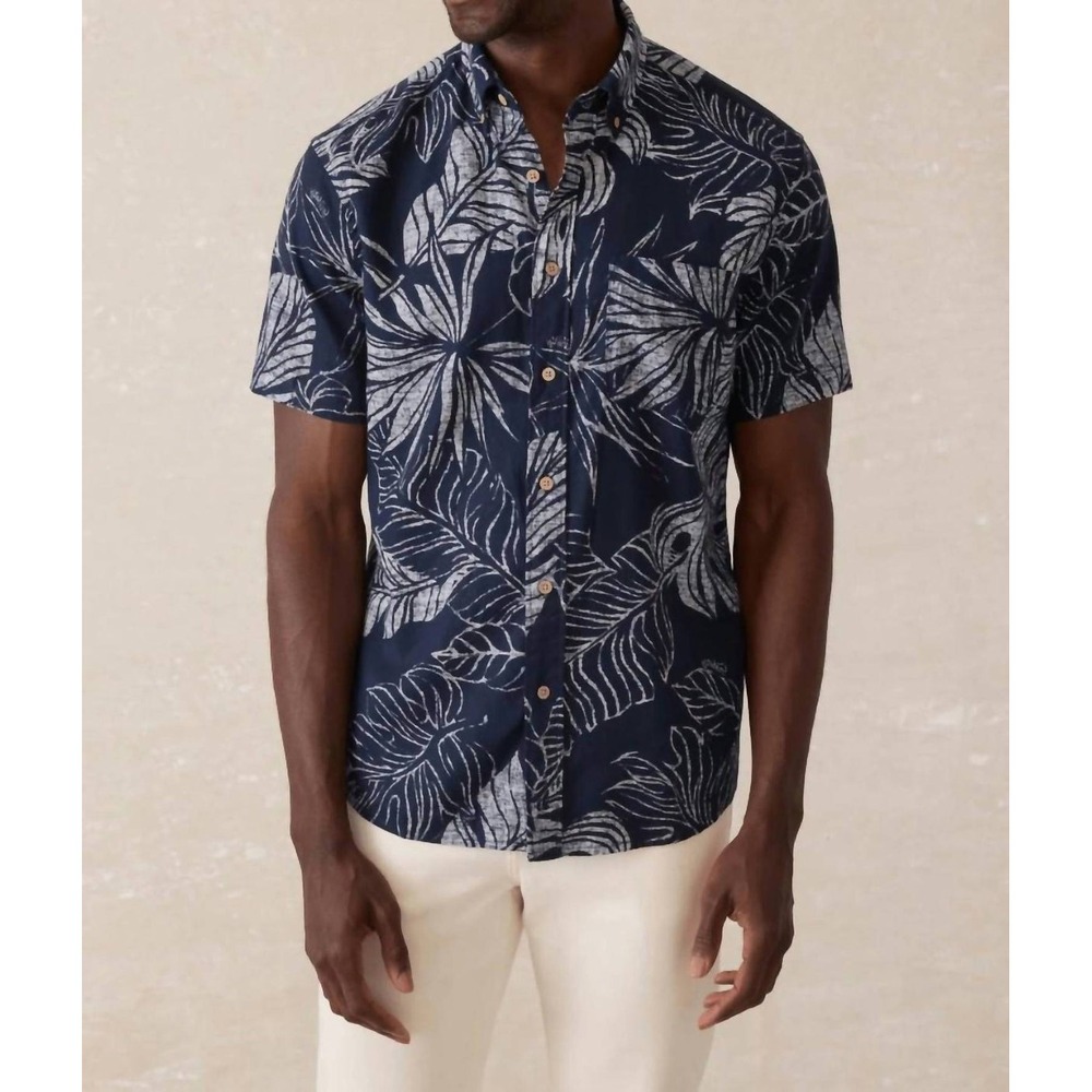 Faherty Short-Sleeve Breeze Shirt Navy Perro Tropical Sz M NWT $158 Beach Resort